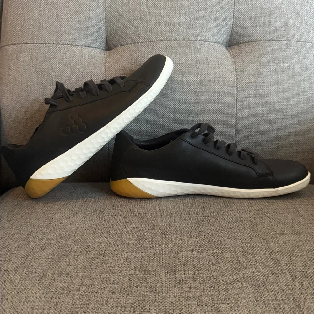Vivo Barefoot Black Leather Shoes - Picture 10 of 15